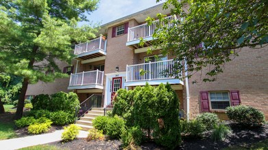 Waters Edge Apartments in Bethlehem, PA - Foto de edificio - Building Photo