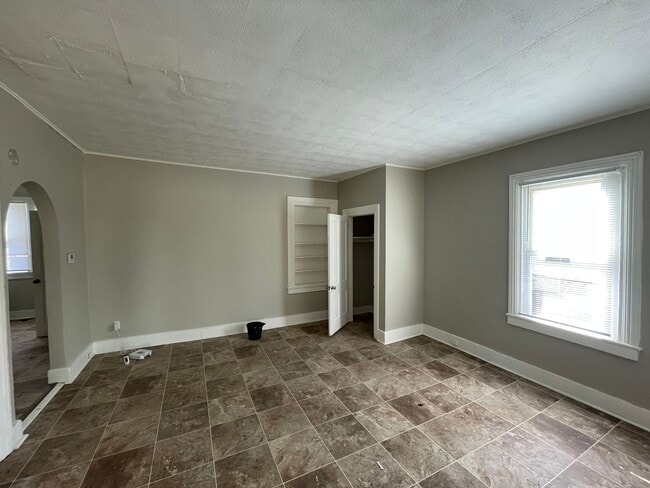 1058 N 5th St in Springfield, IL - Building Photo - Building Photo