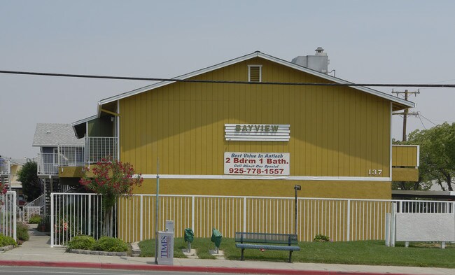 Bayview Plaza Apartments in Antioch, CA - Building Photo - Building Photo