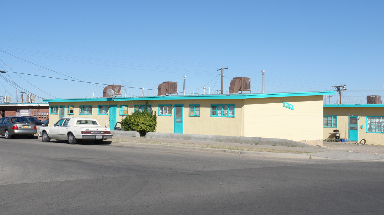 3901 Fillmore Ave in El Paso, TX - Building Photo