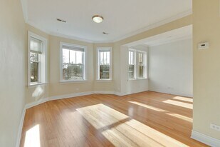 4868 N Hermitage Ave, Unit 1 in Chicago, IL - Building Photo