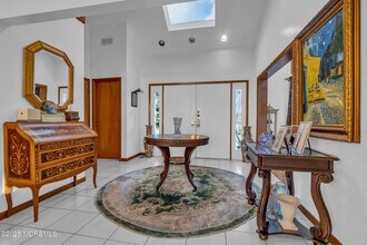 8 Ross Ct in Ocean Township, NJ - Building Photo - Building Photo