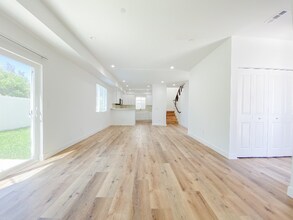 6754 W 86th Pl in Los Angeles, CA - Building Photo - Building Photo