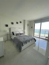 1300 Brickell Ave in Miami, FL - Building Photo - Building Photo