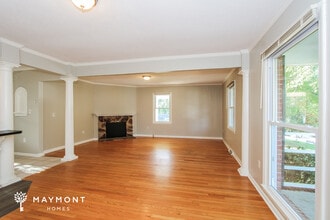 111 Point Cir in Belmont, NC - Foto de edificio - Building Photo