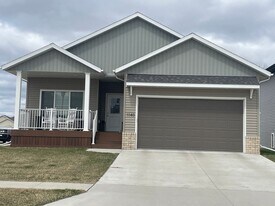 1140 27th Ave W in West Fargo, ND - Building Photo