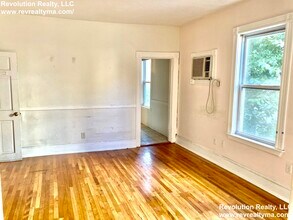 121 Richdale Ave, Unit 3 in Cambridge, MA - Foto de edificio - Building Photo