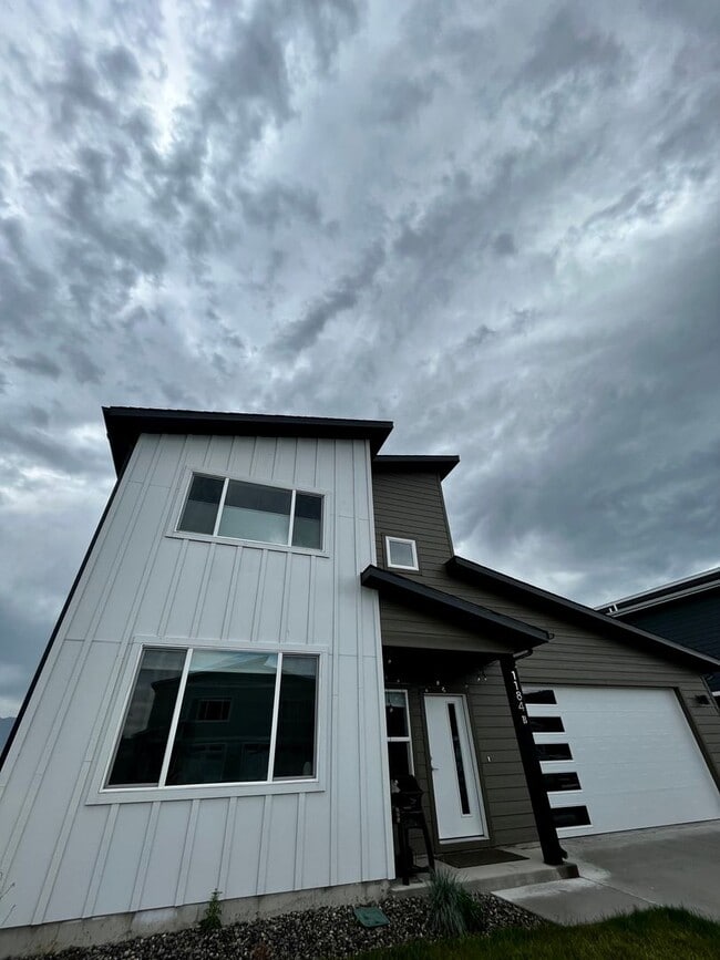 1184 Samantha Ln in Bozeman, MT - Building Photo - Building Photo