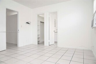 4051 N Ocean Dr-Unit -5 in Fort Lauderdale, FL - Building Photo - Building Photo