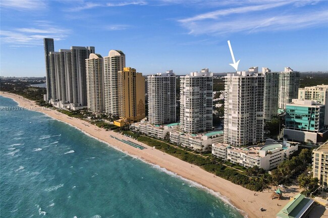 16485 Collins Ave in Sunny Isles Beach, FL - Building Photo - Building Photo