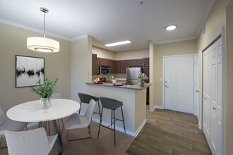 Skyecrest in Lakewood, CO - Building Photo - Building Photo