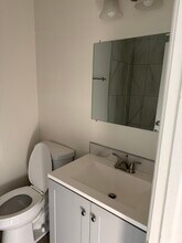 2750 S Mansfield Ave, Unit 4 in Los Angeles, CA - Building Photo - Building Photo