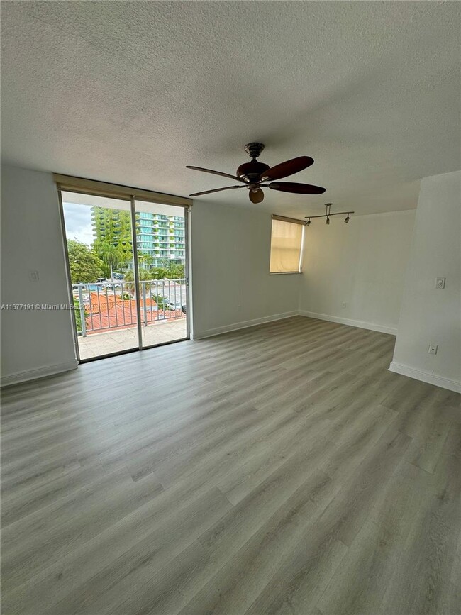 1250 Alton Rd in Miami Beach, FL - Building Photo - Building Photo