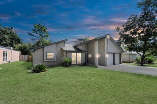 23002 Grand Rapids Ln in Spring, TX - Building Photo