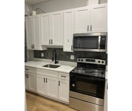 2326 McCulloh St in Baltimore, MD - Building Photo - Building Photo