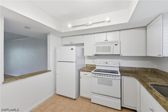28161 Pine Haven Way in Bonita Springs, FL - Building Photo - Building Photo