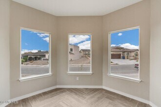 123 Ruth Trl in Sunland Park, NM - Building Photo - Building Photo