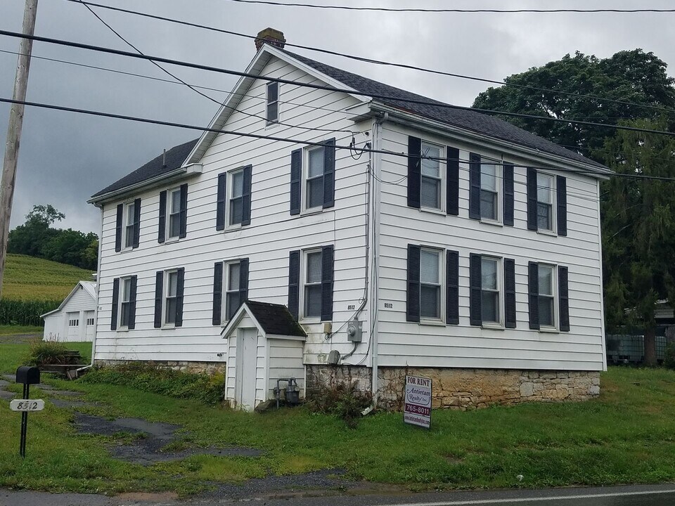 8512 Anthony Hwy in Waynesboro, PA - Building Photo