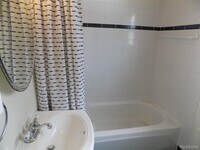 1046 Kelley St photo'