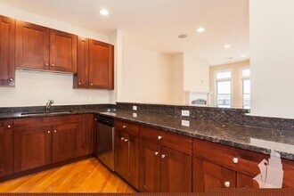 3829 N Southport Ave, Unit # 02 in Chicago, IL - Foto de edificio - Building Photo