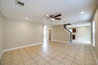 7739 Alverstone Way in San Antonio, TX - Building Photo - Building Photo