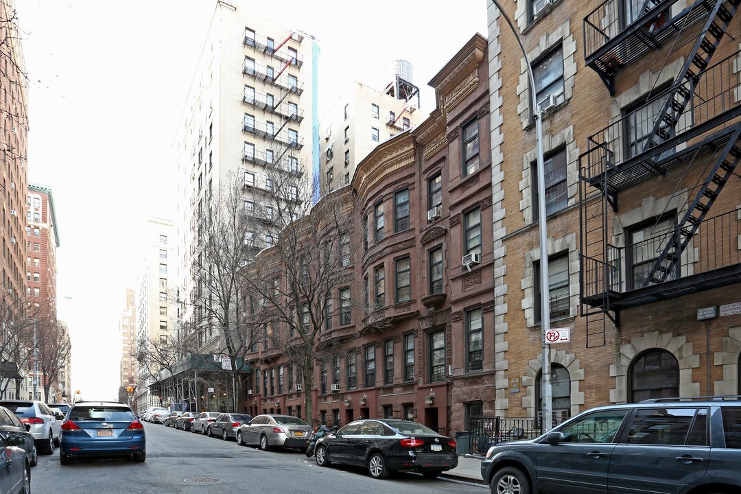 251 W 103rd St in New York, NY - Foto de edificio