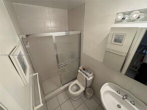 6612 Dahlia Dr in Miramar, FL - Building Photo - Building Photo
