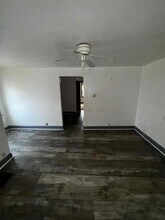 1213 Montrose Ave in Toledo, OH - Building Photo - Building Photo
