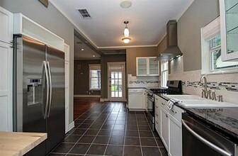 6128 Prospect Ave in Dallas, TX - Foto de edificio - Building Photo