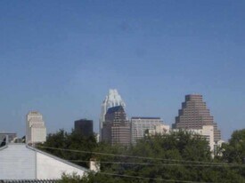 700 S 1st St in Austin, TX - Building Photo