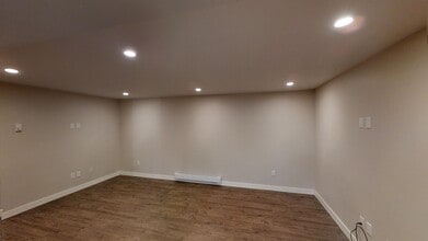 11314 101A St in Grande Prairie, AB - Building Photo - Building Photo