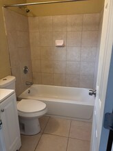 11401 Bailes Rd-Unit -11 in Miami, FL - Building Photo - Building Photo