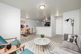 Thelin Center in Sioux Falls, SD - Building Photo