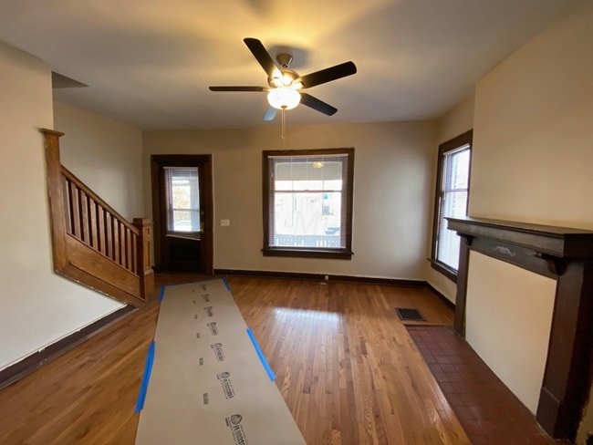 property at 295 E 19th Ave