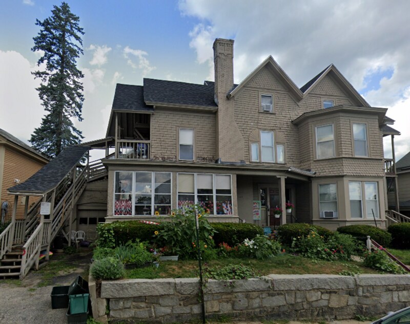 12 Court St in Concord, NH - Building Photo