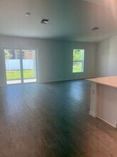 2718 NW 22nd Terrace in Cape Coral, FL - Foto de edificio - Building Photo