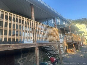 115 Roosevelt Dr in Derby, CT - Building Photo - Building Photo