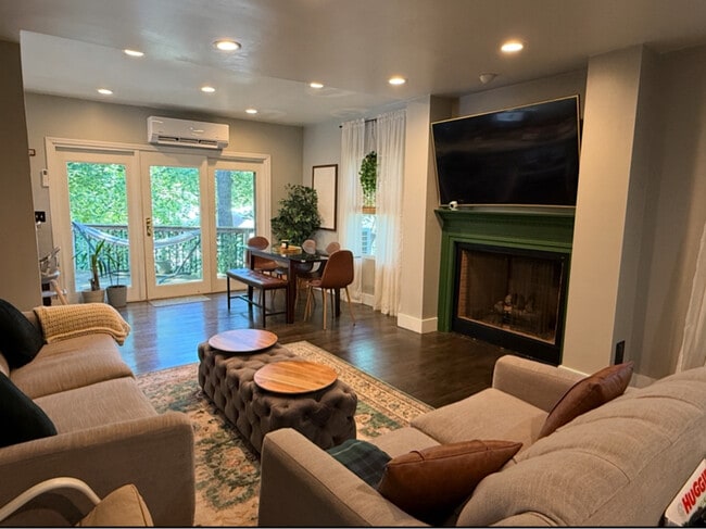 property at 4780 Manayunk Ave