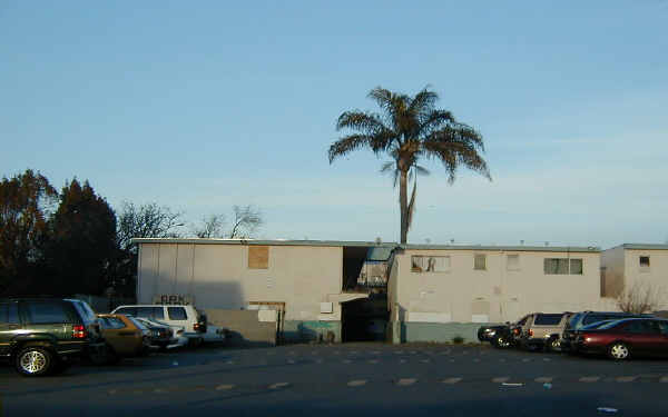 Oak Park Apartments in Oakland, CA - Foto de edificio - Building Photo