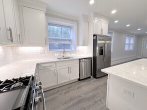120 Kenrick St in Boston, MA - Building Photo - Building Photo
