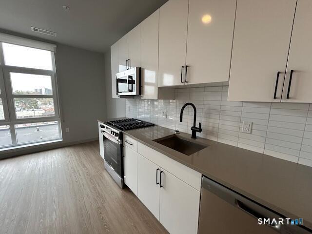 property at 711 Summer St