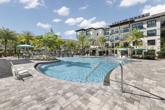 Indigo Stuart Apartments in Stuart, FL - Foto de edificio - Building Photo