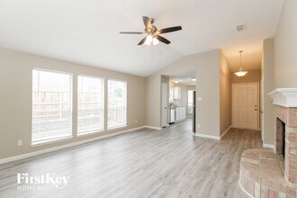 6413 Riverwater Trail in Fort Worth, TX - Building Photo - Building Photo