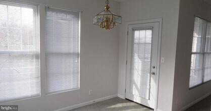 46614 Drysdale Terrace in Sterling, VA - Building Photo - Building Photo