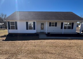 421 McFall Ct in Moore, SC - Building Photo