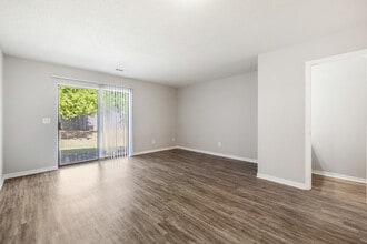 Summerwood Apartment Homes in Dothan, AL - Building Photo - Interior Photo
