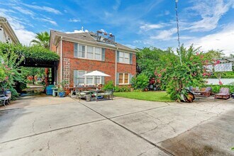 2023 South Blvd in Houston, TX - Building Photo - Building Photo