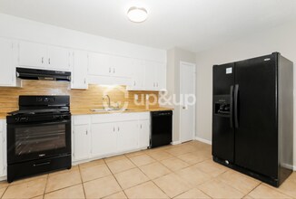 3904 Cindy Dr in Douglasville, GA - Building Photo - Building Photo