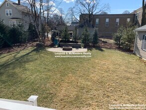 283 Upham St, Unit 1 in Melrose, MA - Building Photo - Building Photo