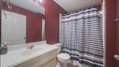 16614 Hodgefield Ln in Houston, TX - Building Photo - Building Photo